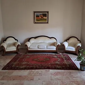 Domus Pina , Aeroporto di Catania Fontana Rossa Italia